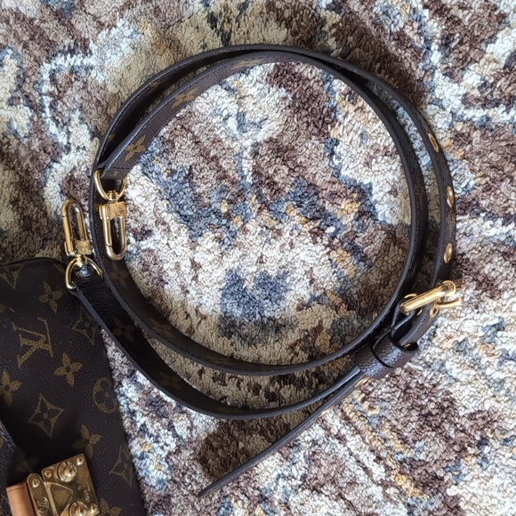 Louis Vuitton monogram pochette metis - Picture 4 of 16